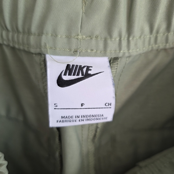 Nike Mens Club Pants Green Woven Tapered Leg Drawstring Sports DX0623-386 Size S - Picture 8 of 10